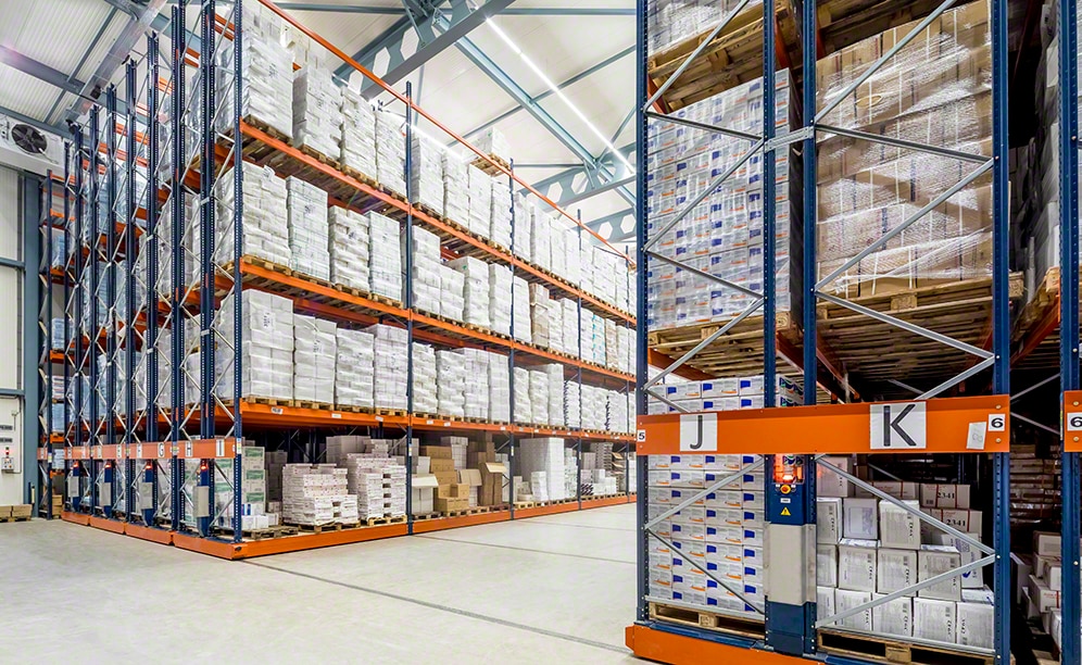 L'entrepôt de congelés de Mooijer-Volendam : des opérations plus fluides L'entrepôt de congelés de Mooijer-Volendam : des opérations plus fluides
