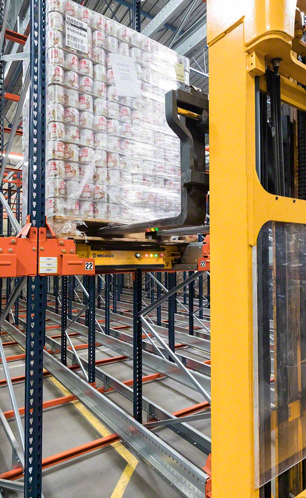 Chaque canal du rayonnage gère une référence différente Chaque canal du rayonnage gère une référence différente