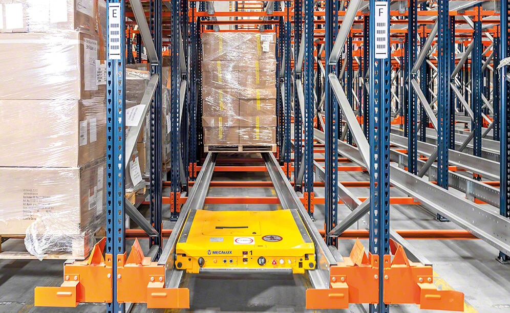 Le leader européen du e-commerce, vente-privee, augmente les performances de son entrepôt Le leader européen du e-commerce, vente-privee, augmente les performances de son entrepôt