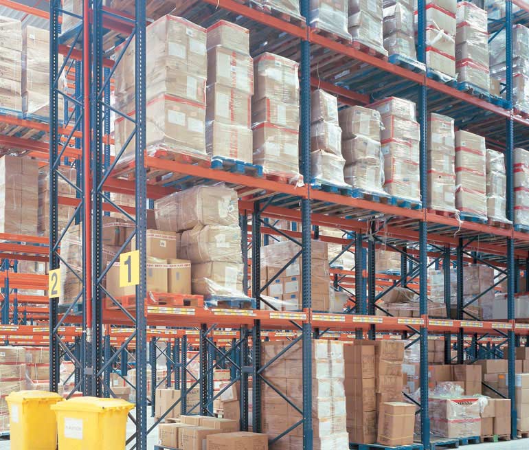 Rayonnages à palettes pour le stockage de produits alimentaires